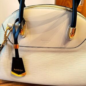 Like new!  Baldinini Trend cream leather handbag